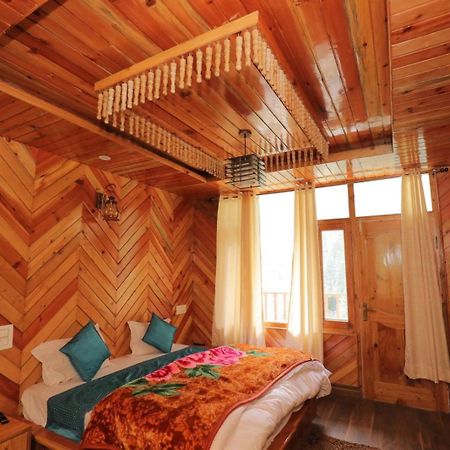 Shangri-La Rooms & Restaurant Касоль Екстер'єр фото